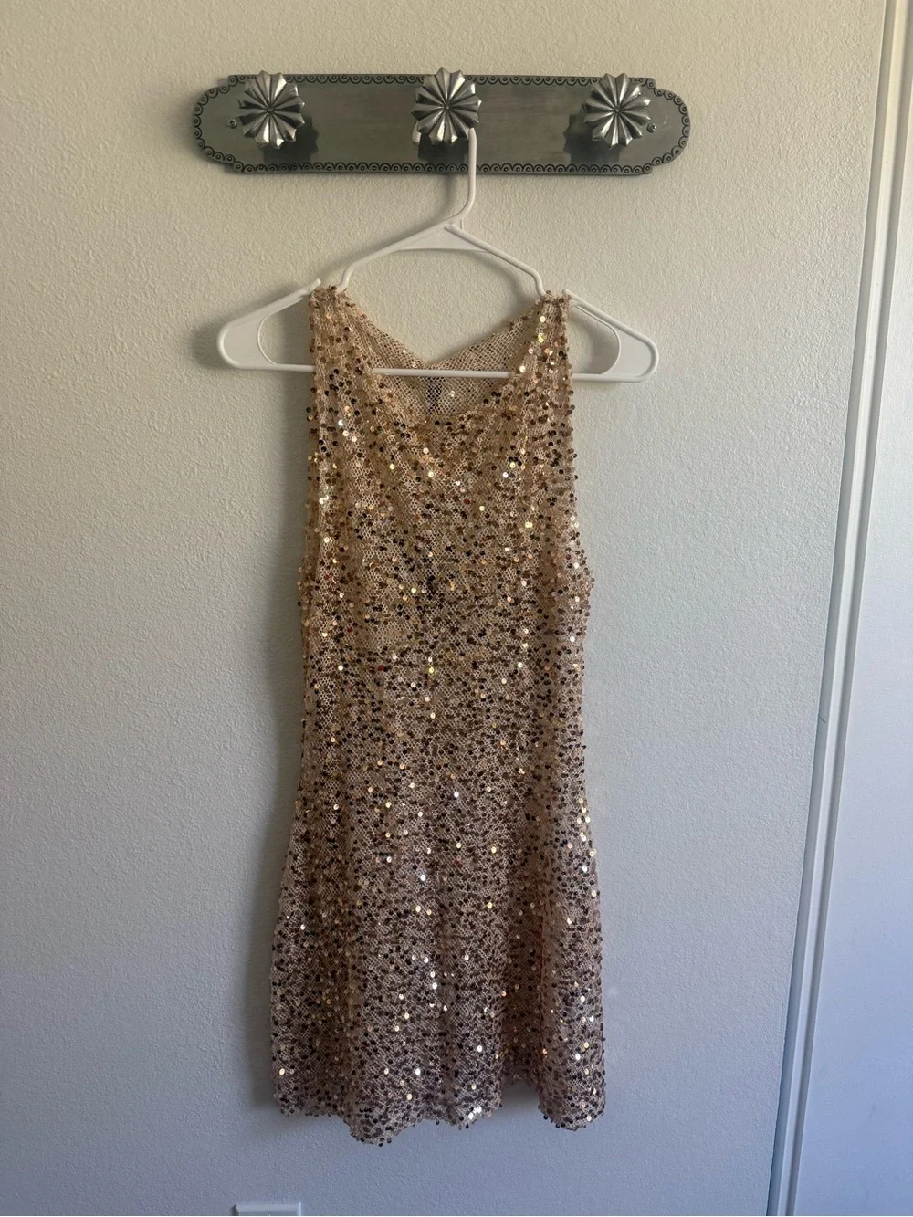 Motel Zeyana Unlined Gold Sequin Mini Dress